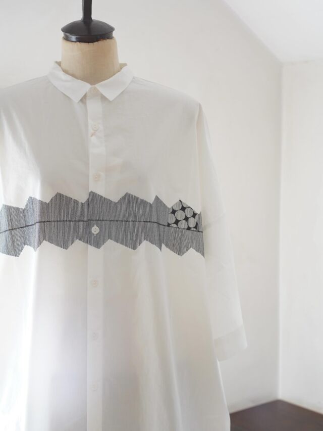 .
2026年1月24日(土) - 2月1日(日)
Gallery遊星にて、「HUIS. −日々の暮らしに馴染む、上質な日常着−」を開催しております。

伝統ある「遠州織物」をつかって、身につけた時の心地よさを大切に、シンプルに仕上げられる一着。 昔ながらの織機により丁寧に織られる生地から、高い耐久性と豊かな風合いをもつ特別な着心地が生まれます。

.
1枚目
プリントではなく、繊細な糸の重なりで生み出された刺繍のブラウスです。細番手のレーヨン糸を使い、糸の方向や重なり具合、ステッチの順など緻密に調整する事により立体感や陰影ある美しい仕上りとなっています。
また着用した際に心地よく着られるよう、裏側も丁寧に仕上げています。

2枚目
旧式の「シャトル織機」を使って織られた、世界的にも極めて希少なコーデュロイ素材は、ゆっくりと時間をかけて織ることで、超高密度で織り上げることができます。
時間と糸量を贅沢に使ったシャトルコーデュロイは、高い耐久性を持ち、美しい毛並みが保たれます。
また、堅牢性がありながらも、しなやかさとやわらかさを兼ね備えた、あたたかみのある豊かな風合いです。
 
@1_huis 

■期間
2026年1月24日(土) − 2月1日(日)
※定休日 1/29(木)

■時間
11:00〜17:00

■会場
Gallery 遊星（starnet 2F）
〒321-4217 栃木県芳賀郡益子町益子 3278-1
TEL 0285-72-9661

#starnet #スターネット 
#gallery遊星
#HUIS #遠州織物

starnet
栃木県芳賀郡益子町益子3278-1
open : 11:00 am ~ 05:00 pm
closed : Thursday
phone : 0285-72-9661
e-mail : starnet@starnet-bkds.com