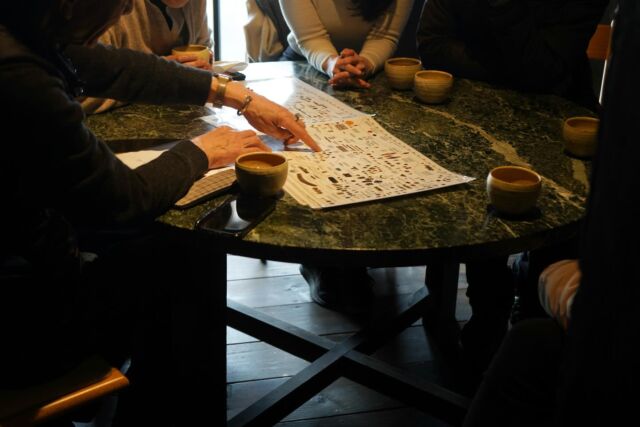 .
2026年 2月7日 (土) -  2月15日 (日) 
Gallery遊星にて開催しております「limul  古代ジュエリー展」にて
片桐さんによるお話会を開催しました。

装身具の歴史―交易と文化について―
片桐さんのお話や作品を通して、その一端を垣間見るひとときとなりました。
古代の人々が紡いできた手仕事を、現代に生きる私たちが身につけられることの有り難さを、あらためて感じさせられます。
ご参加いただいた皆さま、本当に有り難うございました。

なお、会期中は引き続き片桐さんが在廊されています。
是非ご本人からアクセサリーに込められたストーリーをお聞きになりながら、展示をお楽しみください。 
@limul_japan 

#古代ジュエリー
#古代装身具
#古代人類学
.
starnet
栃木県芳賀郡益子町益子3278-1
open : 11:00 am ~ 05:00 pm
closed : Thursday
phone : 0285-72-9661
e-mail : starnet@starnet-bkds.com