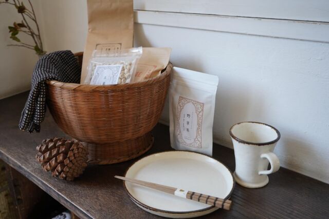 .
2026年3月20日(金) ～ 3月22日(日)

茨城県つくば市にある cosaji（小匙）さんの
4周年創業祭に出店いたします。

cosajiさんは、地元食材を最大限に活かしたお食事と、
暮らしを豊かにするアイテムを提案するお店です。
衣・食・住にまつわる品々が調和した空間はとても心地よく、
地元の方々の憩いの場になっています。

そんなcosajiさんの記念すべき4周年という節目に、
starnetがご一緒できることを大変光栄に思います。
オリジナルや作家ものの器をはじめ、
食品やアパレル商品もお持ちいたしますので
ぜひこの機会にお手に取ってご覧ください。

@cosaji_official 

#starnet #スターネット #益子
#cosaji #つくば

cosaji（小匙）
茨城県つくば市竹園3-21-2
竹園ショッピングセンター内
open: 11:00 am ~ 16:00 pm（cafe•惣菜•物販）※水曜–土曜
　　　 8:00 am ~ 13:30 pm（morning cafe）※日曜
closed: Monday Tuesday