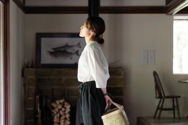 縁日展を開催いたします。
 
「縁日」は創業100 年を超える京屋染物店が2019 年に立ち上げた東北の風土や暮らしに深く根ざしたブランドです。
東北の山仕事で着用されていた野良着のかたちをベースにした「SAPPAKAMA」や
狩猟を生業とし自然と共に生きてきたマタギが着用していた「マタギもんぺ」などの商品を展開しています。
風土に根ざし、織と染めにこだわる「縁日」から、今回はnanakoori（斜子織）シャツや夏の涼やかな服と小物が揃います。

店頭では縁日の定番SAPPAKAMAの新モデル、SAPPAKAMA02も新たに入荷しております。
動きやすさはそのままに、お尻の生地がシャープなデザインになっております。
作業着やくつろぎ着としてだけでなく、街着としても馴染むシルエットです。こちらも併せてお試しください。
 
■期 間　2026年7月18日(土)–8月2日(日)
■時 間　11:00-17:00
■会 場　Gallery 遊星
〒321-4217 栃木県芳賀郡益子町益子 3278-1
TEL 0285-72-9661

#starnet #益子
#縁日
 
starnet
栃木県芳賀郡益子町益子3278-1
open : 11:00 am ~ 05:00 pm
closed : Thursday
phone : 0285-72-9661
e-mail : starnet@starnet-bkds.com