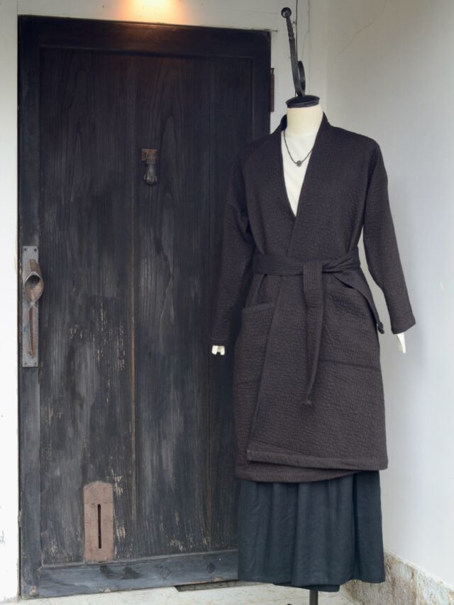 MITTANより秋冬のお洋服が届きました。

刺し子のジャケットやコート、シルクニットなど、
素材選びから縫製の細部に至るまで
MITTANならではの丁寧なものづくりが感じられるアイテムが揃っております。

心地よい肌触りや、生地の温もりを
手に取って体感してみてください。

 
#starnet #MITTAN #2026AW

starnet
栃木県芳賀郡益子町益子3278-1
open: 11:00 am ~ 05:00 pm
closed: 木曜日
phone: 0285-72-9661
e-mail: starnet@starnet-bkds.com